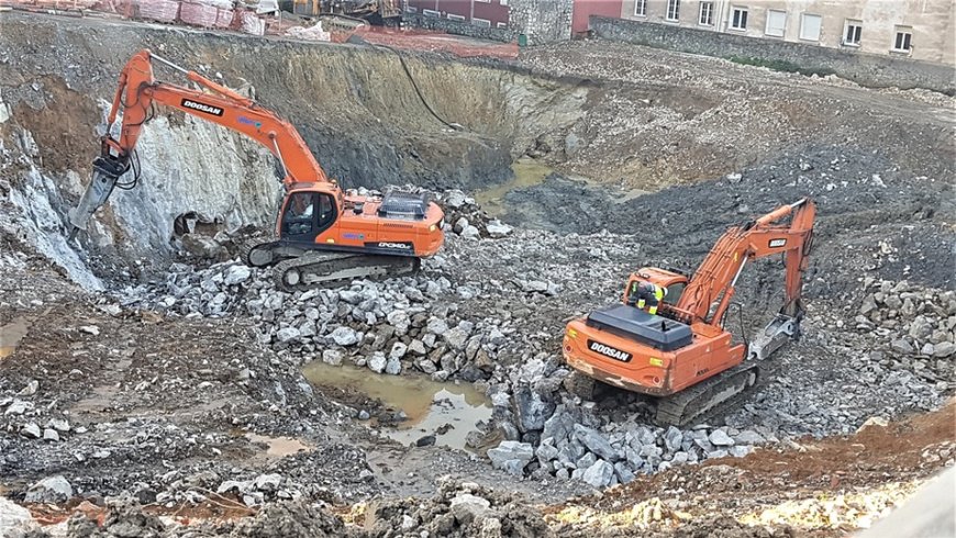 Doosan Excavators Prepare Site in Centre of Santander 